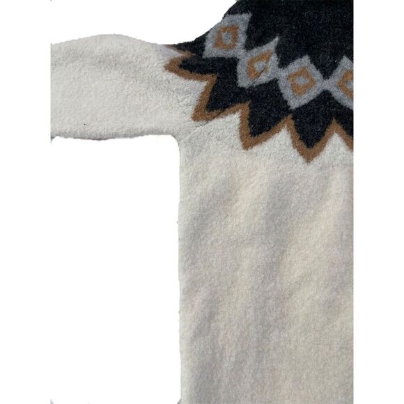 Abercrombie & Fitch Turtleneck Sweater | Fair Isle Cream Geometric Yoke - Picture 3 of 10